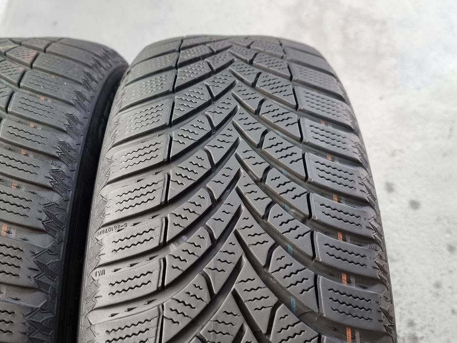 "Dot 24" 195/60/16 Semperit 2Броя: 150лв 6мм