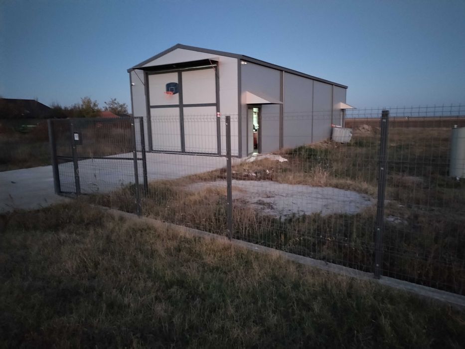 Hala+teren in Posta Calnau