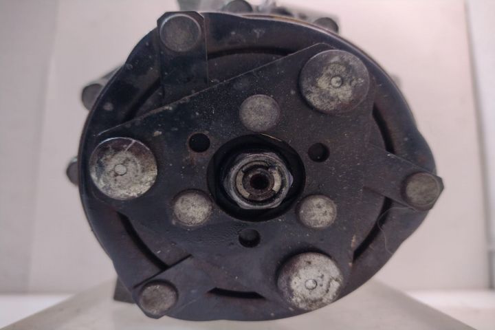 Compresor Clima AKC200A083A / 95200-62JA0 / AKC201A083A / MSC60CAS Su