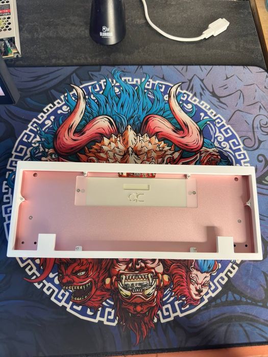 Продаю кейс для клавиатуры