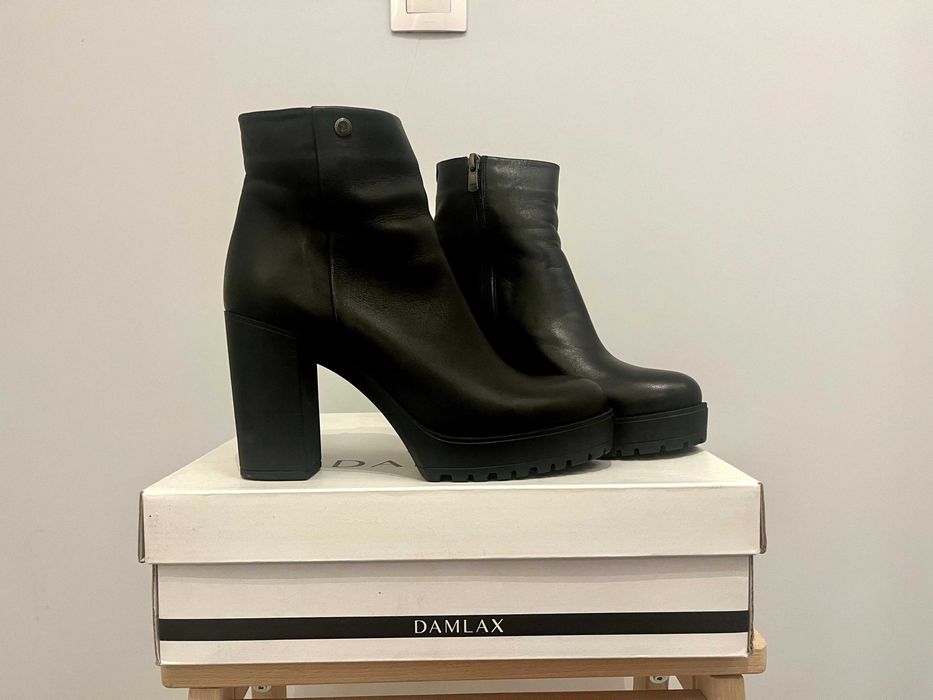 Боти естествена кожа на висок ток с платформа, черни
