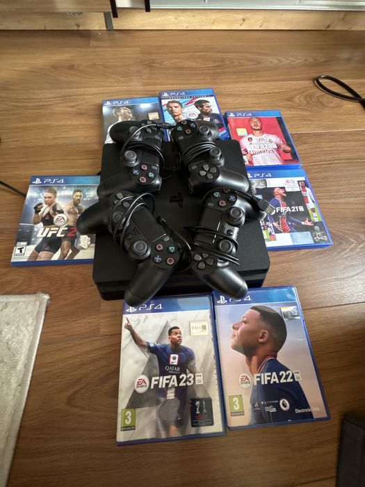 Ps4 slim arata ca nou