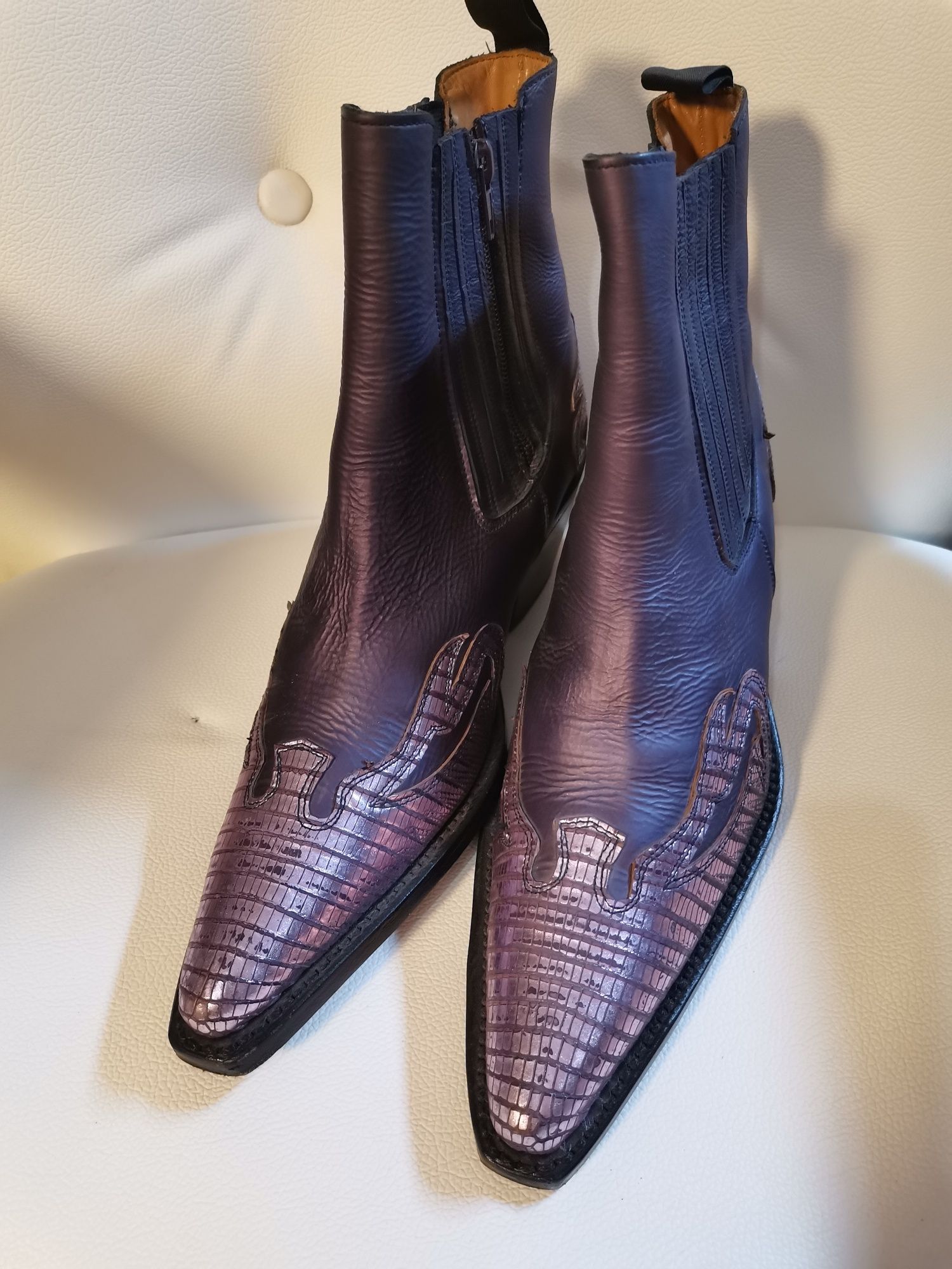 Botine din piele stil ciocate deosebite. Unicat!