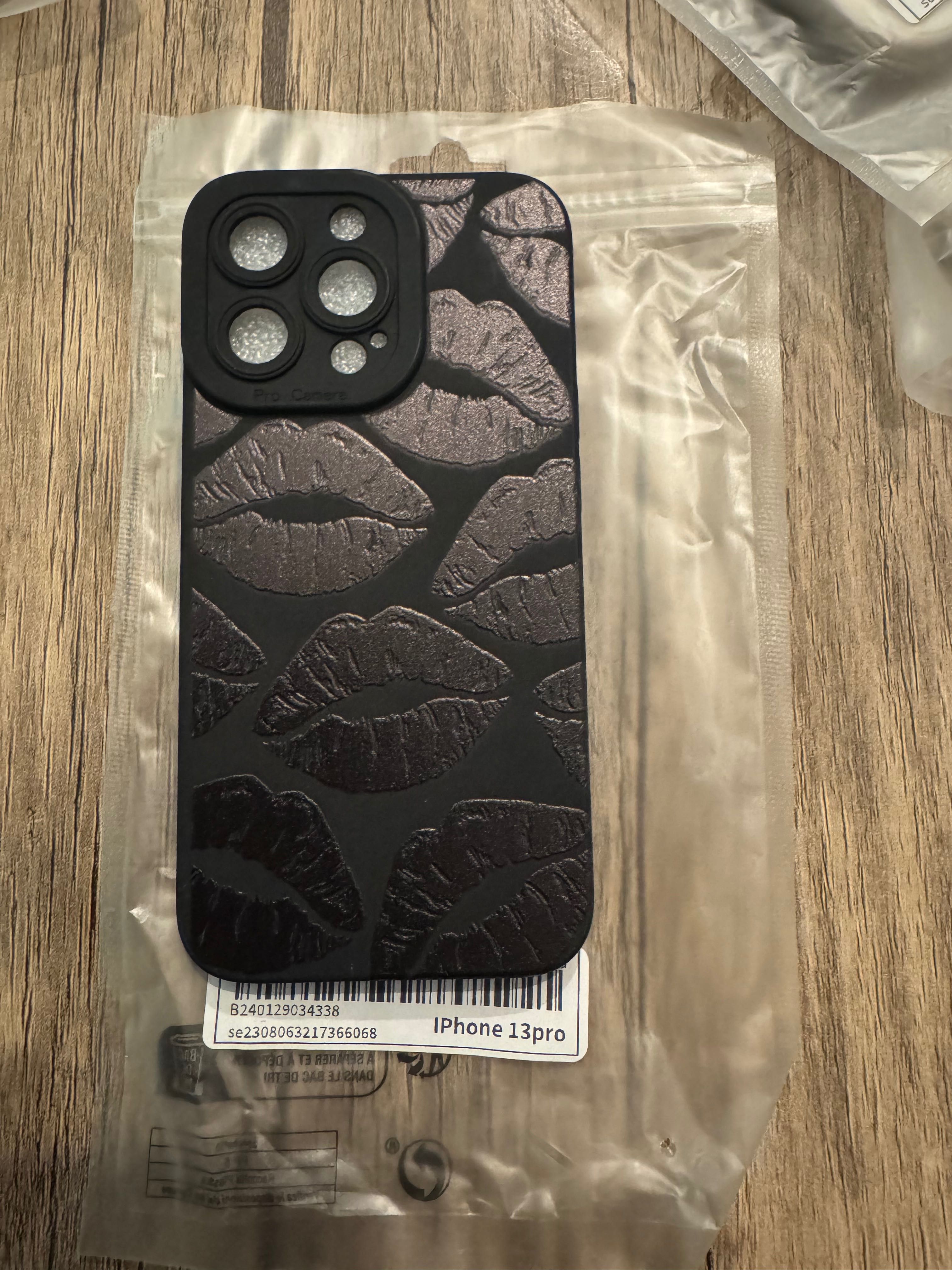 Продавам  калъфи за iPhone 13pro