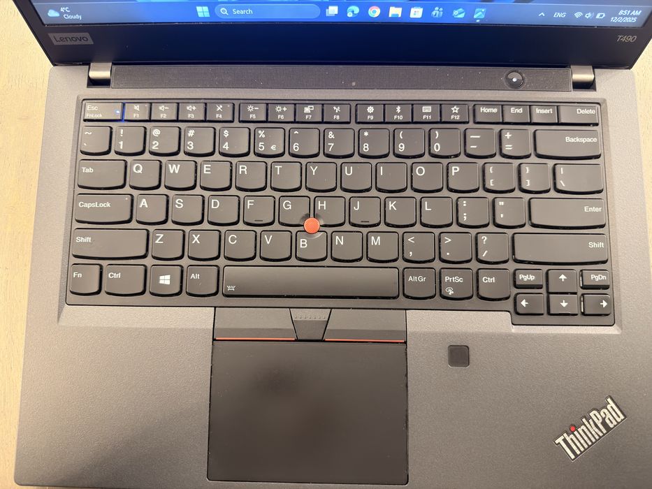Лаптоп Lenovo ThinkPad t490 i5, 16 gb RAM, 512 gb SSD 14" Гаранция