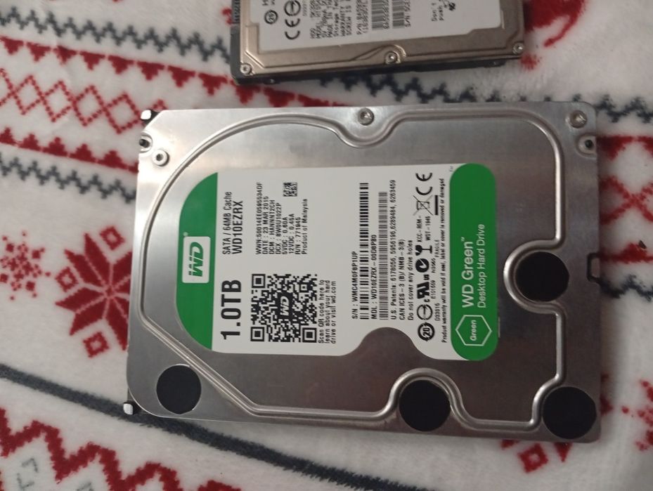 Vând 2 HDD PC +laptop