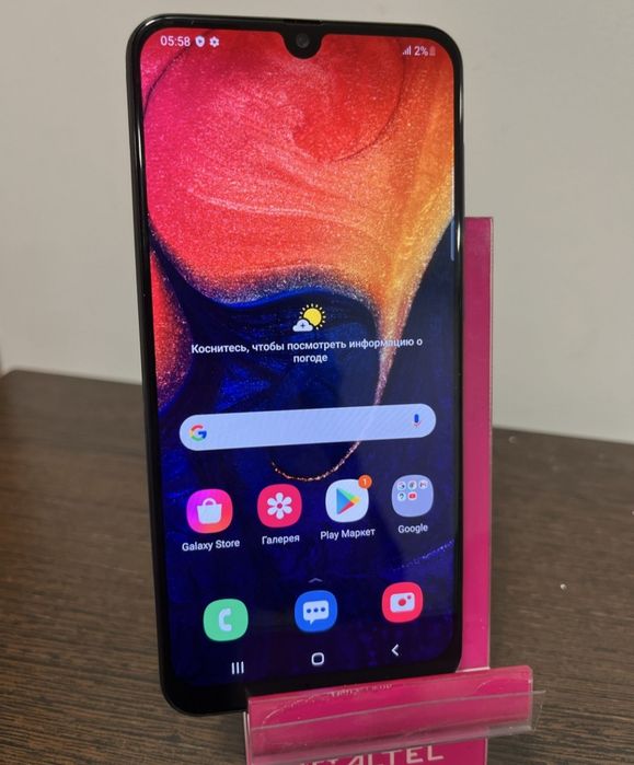 Продам телефон Samsung A50 память 64гб