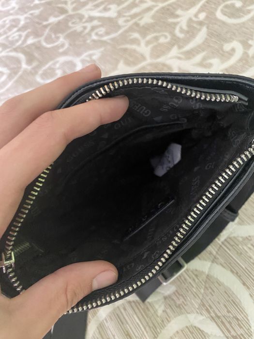 Мъжка чанта Guess