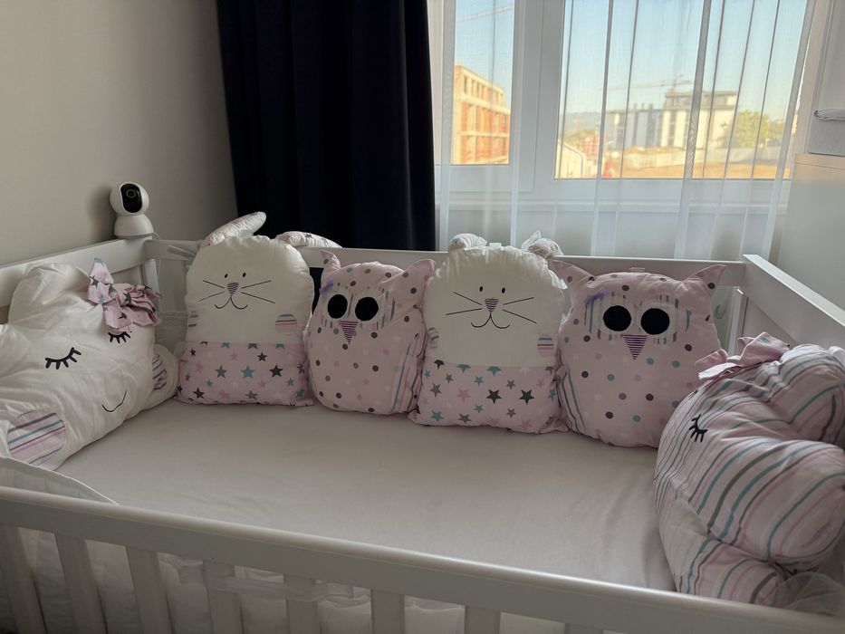 Обиколник за бебешка кошара