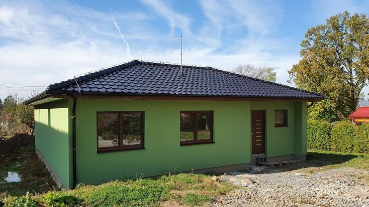 Vand case moderne pe structura metalica