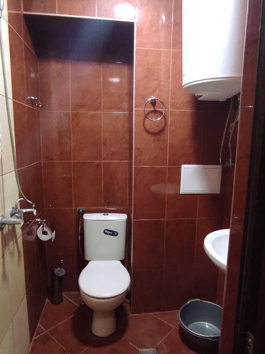 Дава се под наем Едностаен апартамент в Бургас, Меден рудник - зона А - 32 кв.м за 255 € - Снимка #2