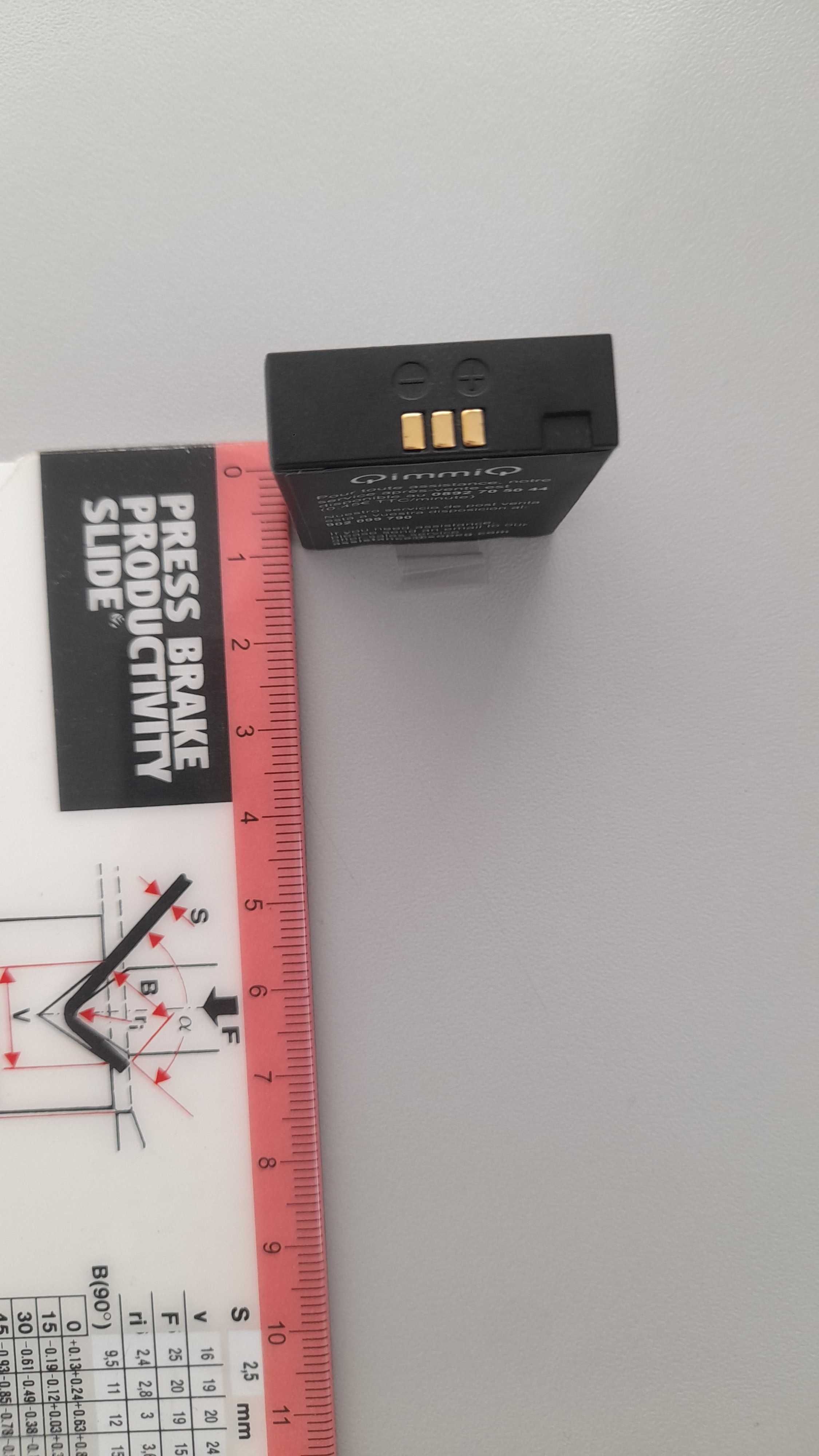 Vand Acumulator Li-ion 3.7V 1000mAh.