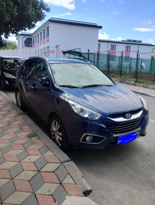 Vând Hyundai IX35