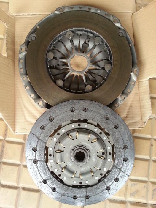 Disc ambrej, placă presiune, rulment presiune opel zafira 1.9 120 cp