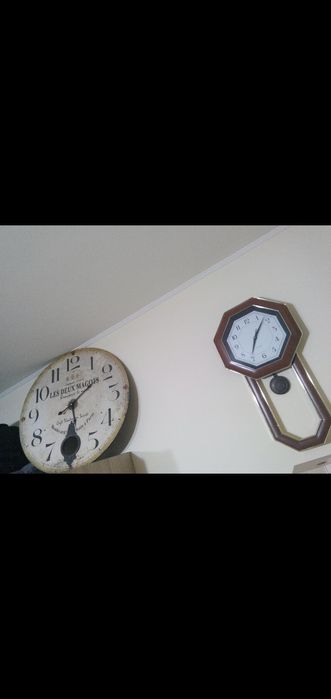 Lot 4 Ceas ceasuri perete cu pendul nefunctionale au mers, s-au oprit