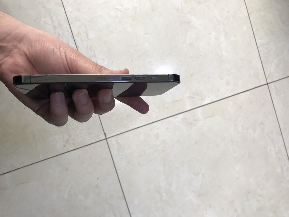 Iphone 13pro max (128 gb) (77 йомкст) (каробка дакумент)