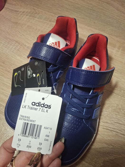 Маратонки adidas 33 номер