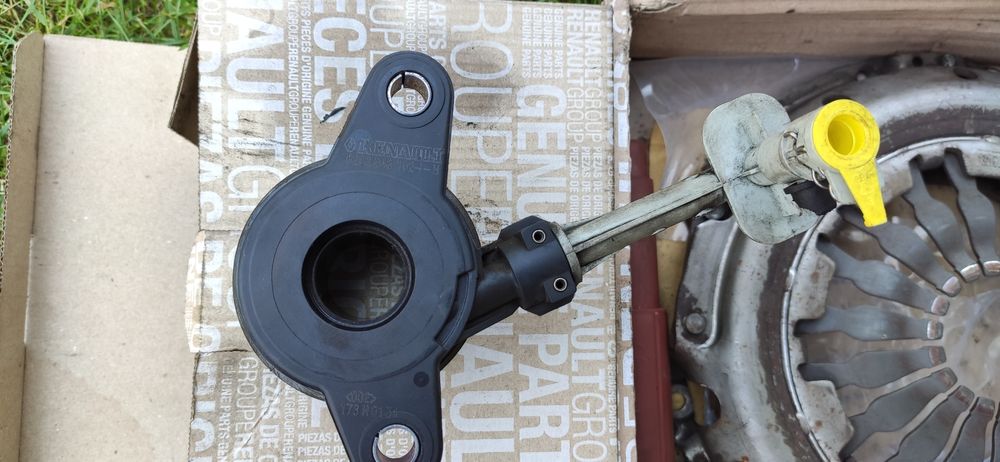 Kit ambreiaj/Tampon motor/Caseta direcție/Planetara dreapta Megane 2/1
