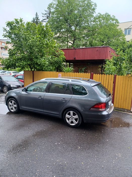 Volkswagen golf 2012. Motor 1.6 diesel