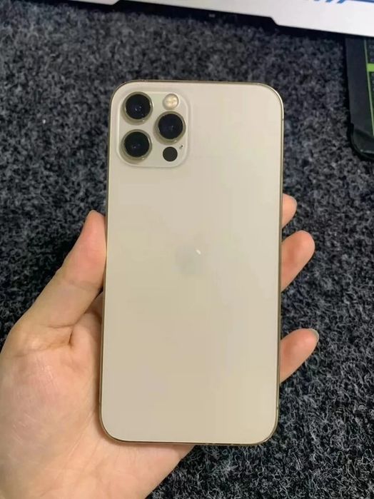 Продам айфон 12 про на 128 гб в хорошем состоянии