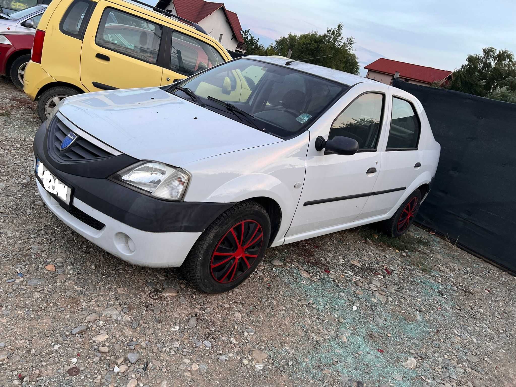 Dezmembrez Dacia Logan 2007