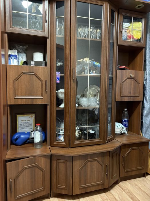 Стенка в гостиную