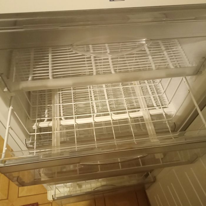 Продам морозильник, вертикалька, для дома, для кухни, Атлант.