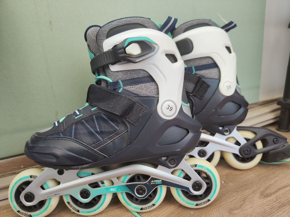 Rolele sunt ca și noi, folosite vara trecuta, au rămas mici ca număr