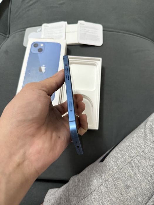 Айфон 13 с харошым состаянием