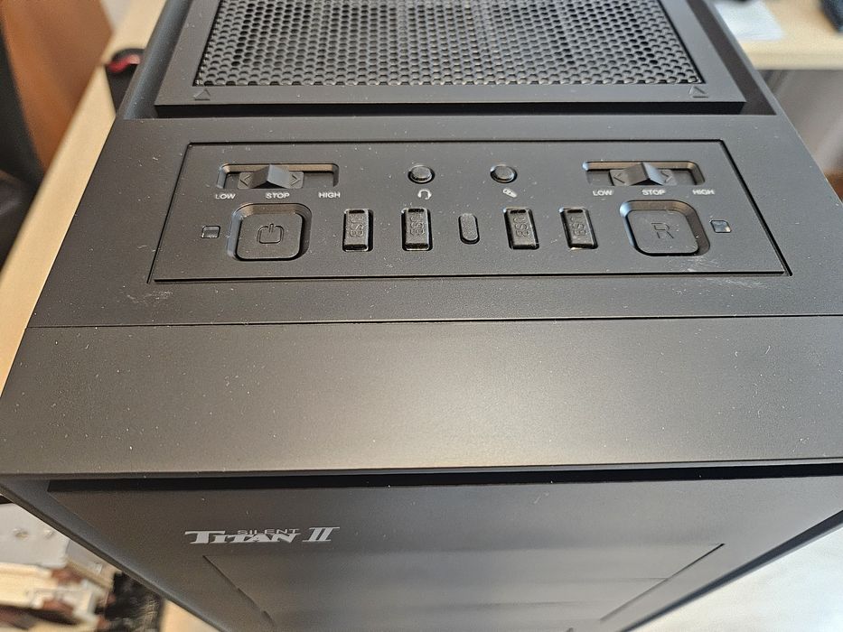 Carcasa Gamemax Titan Silent V2