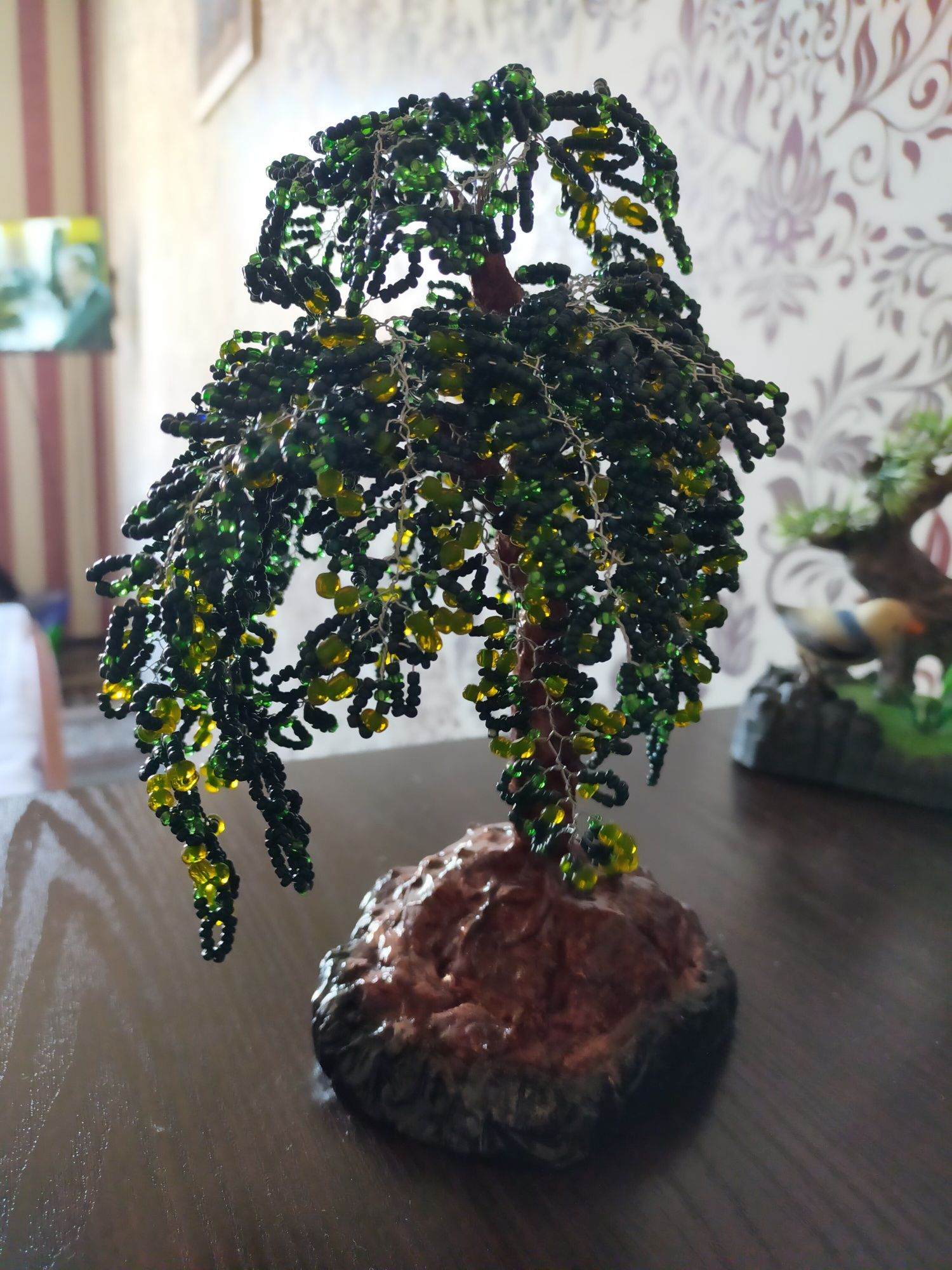 Продам деревья из бисера