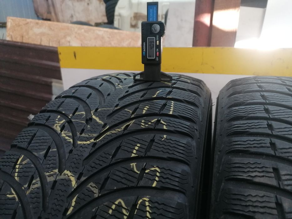 235/55/19 2*Michelin iarna 101h dot 0817.  4,,09mm