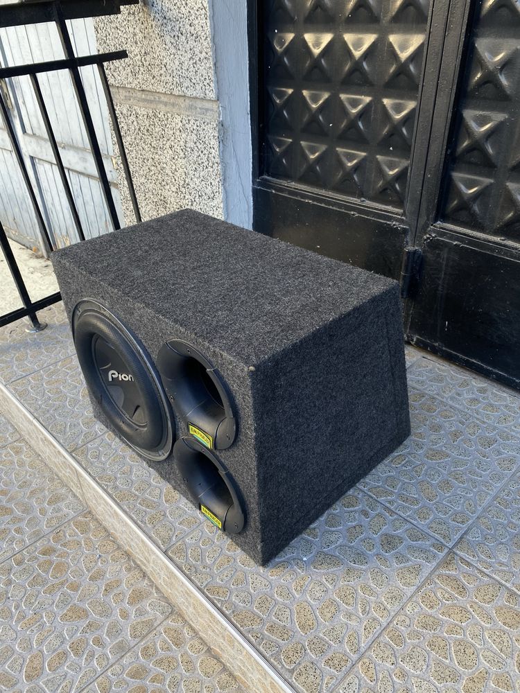 Pioneer TS-W3004SPL и бас каса Emphaser(USA) субуфер бас каса да кола