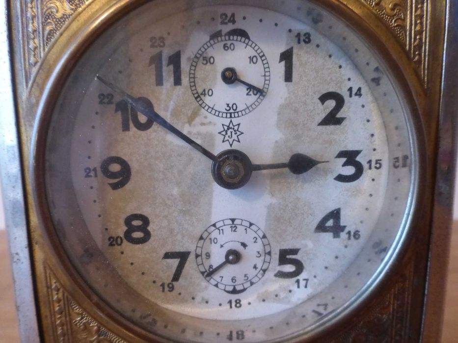 Немски настолен часовник с латерна JUNGHANS Юнгханс D.R.G.M. Жокер