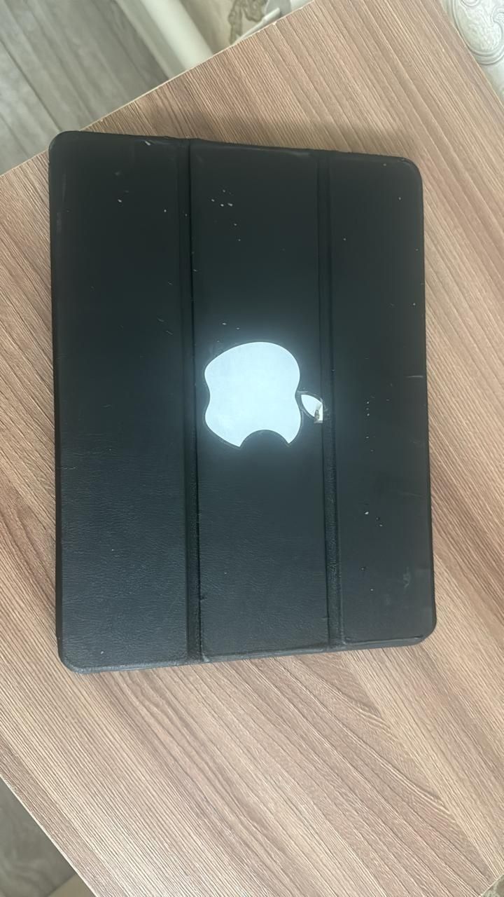 Продам Ipad (9 поколение)