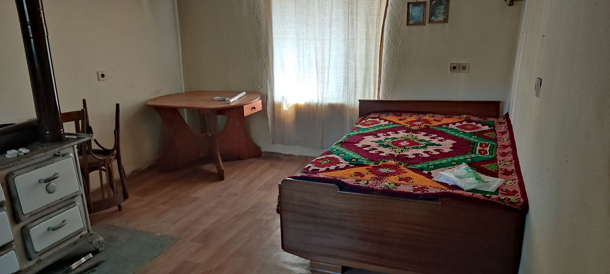 Продава къща с двор в село Казанка на 20км от  Стара Загора
