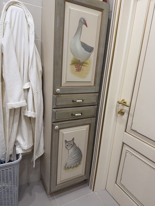 Шкаф,Тумба под раковину и зеркало