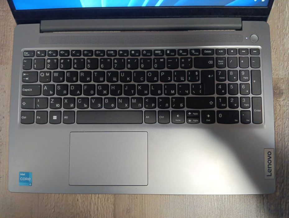 Лаптоп Lenovo IdeaPad 3i