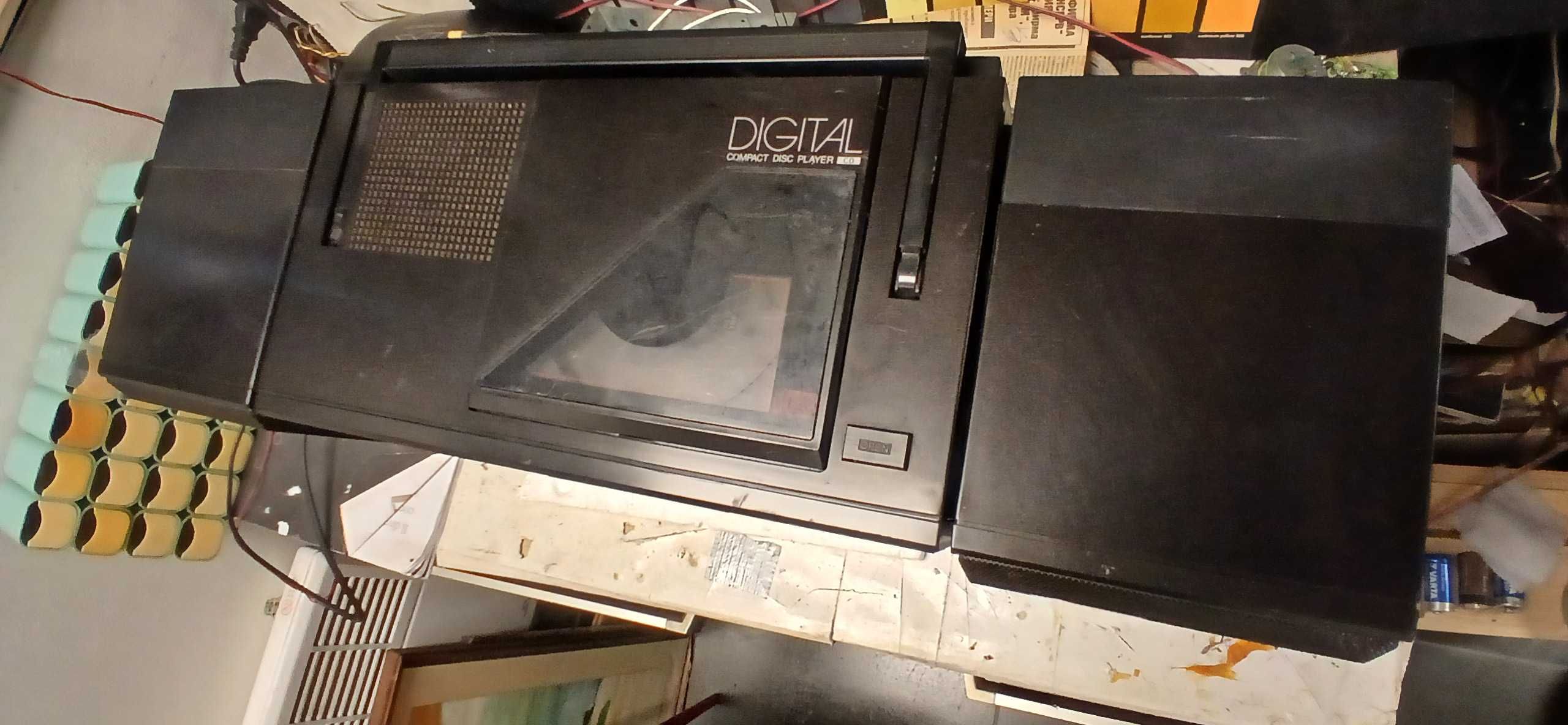 Ретро бумбокс UHER CD-150