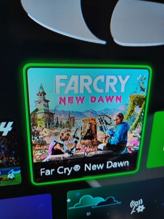 БАРТЕР /ПРОДАЖБА ! Конзола Xbox ONE + 2 джойстика + GTA 5 FARCRY FC 24