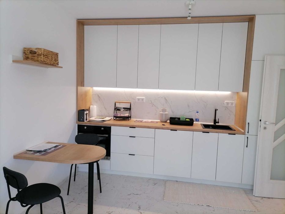 Дава се под наем Двустаен апартамент в София, Витоша - 48 кв.м за 700 € - Снимка #1