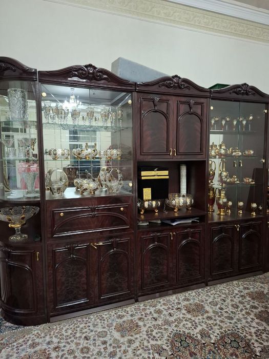 Комод от итальянского бренда и фирмы