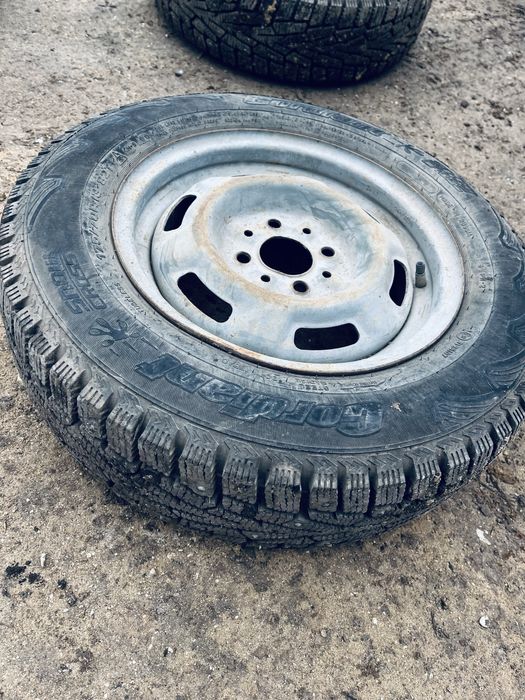 Продаётся зимний колесо (щипы)