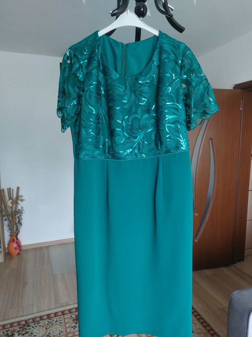 Rochie de dama pentru ocazii