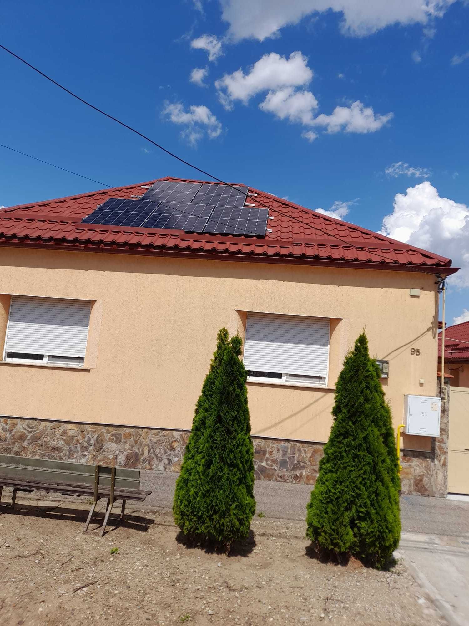 Casa cu doua corpuri de cladire în Sânicolaul Mic