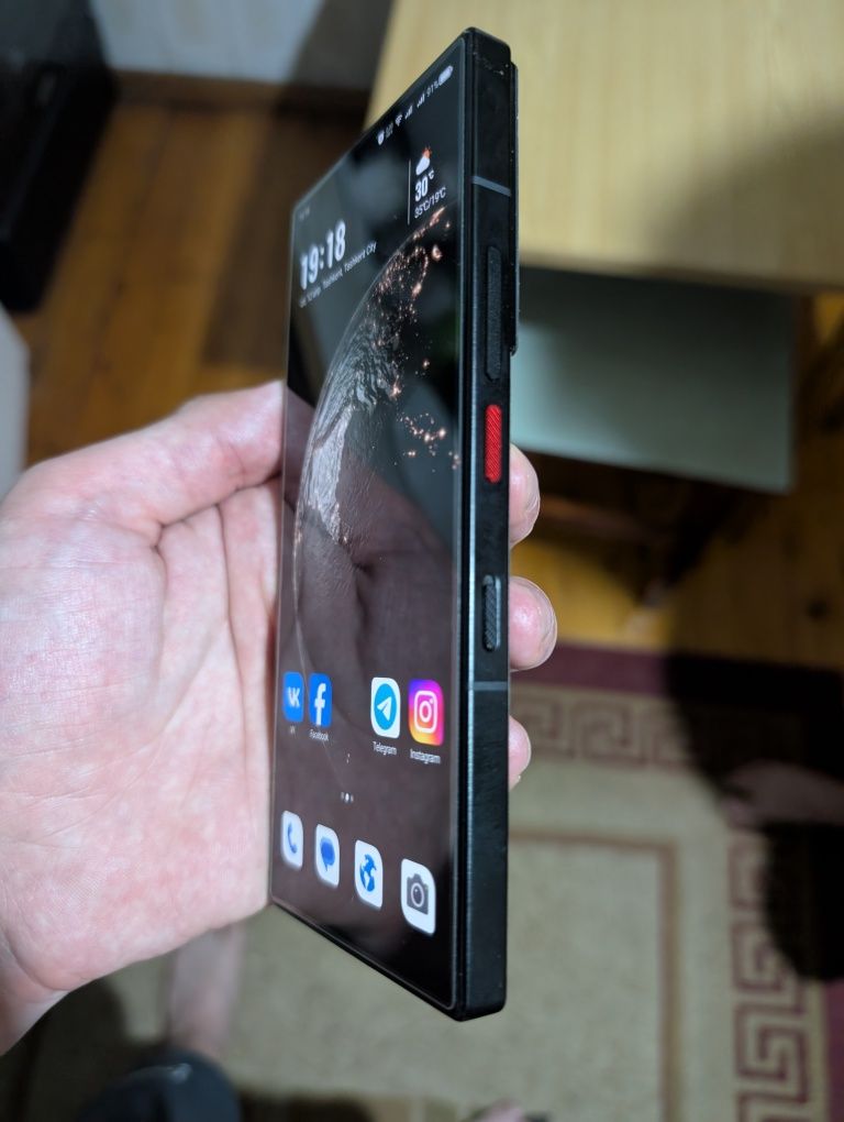 Zte nubia z60 ultra 16/512