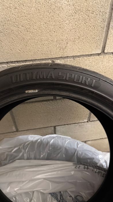 4 гуми 245/40R20-Joyroad Sport RX6 и 275/35R20-Delmax Ultima Sport