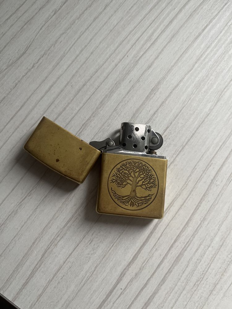 Bricheta zippo utilizata