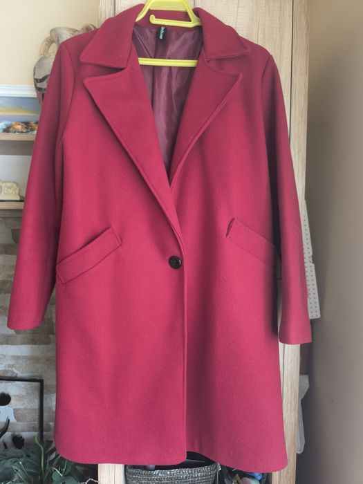 Дамско елегантно червено палто