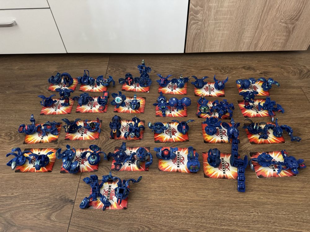 Бакуган играчки (Bakugan battle brawlers)